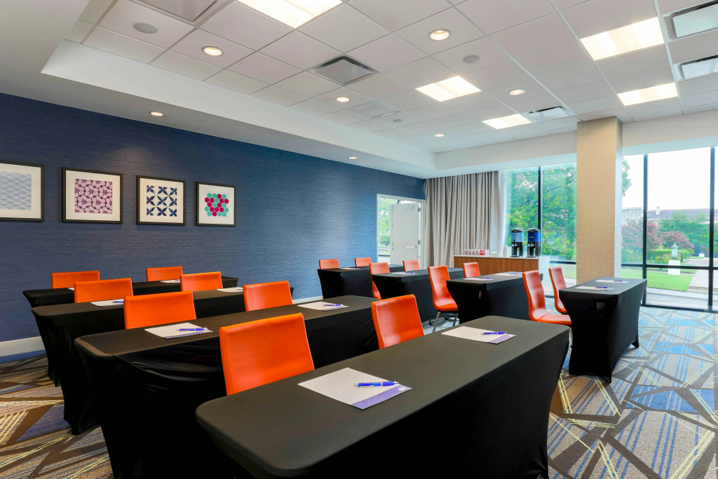 Holiday Inn Express & Suites Fort Worth Downtown by IHG