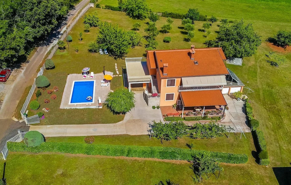 Amazing Apartment in Nedescina With 3 Bedrooms, Internet and Outdoor Swimming Pool