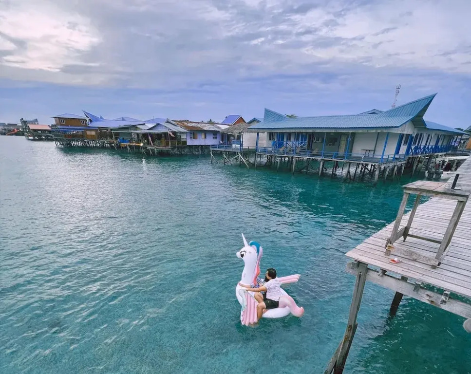 Amina Holidays