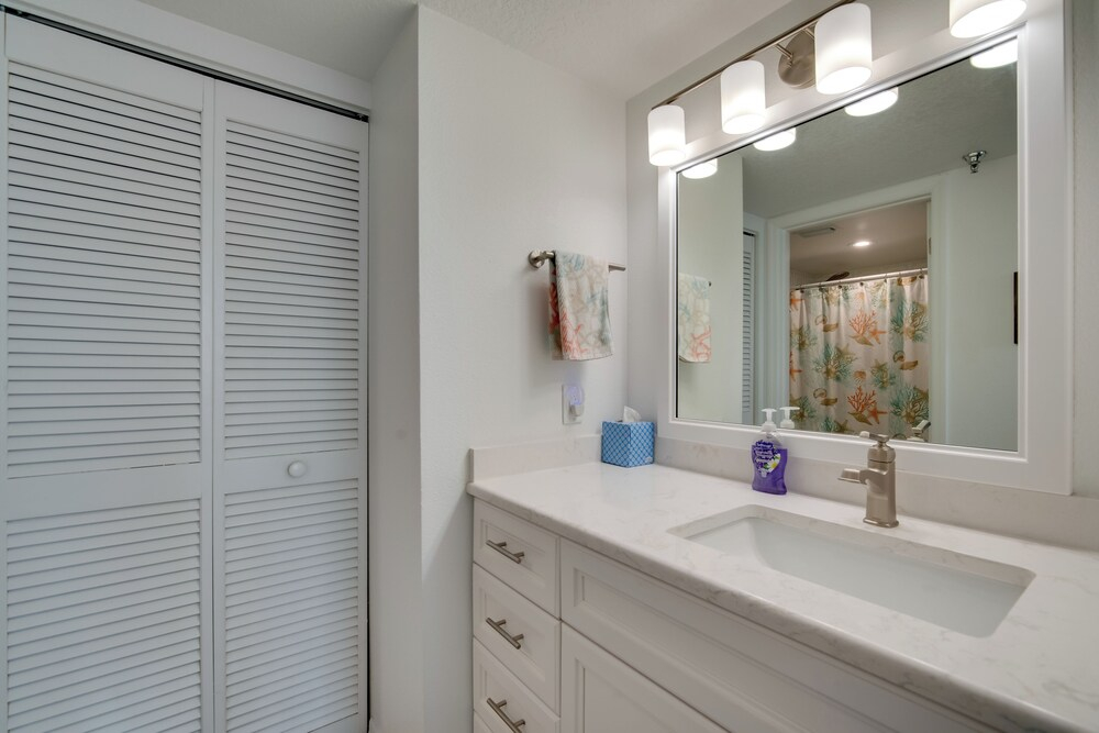 Private Beach Access & Gulf Views: Hudson Condo!