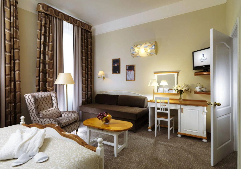 Hotel Julian