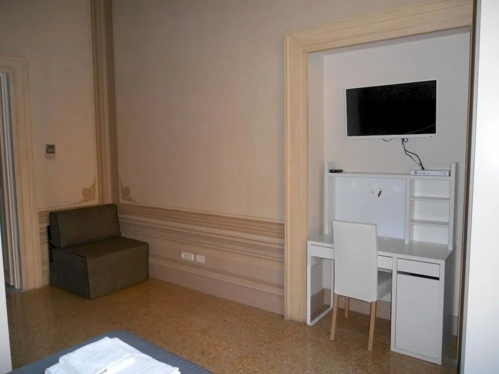 Azzurra Guest House