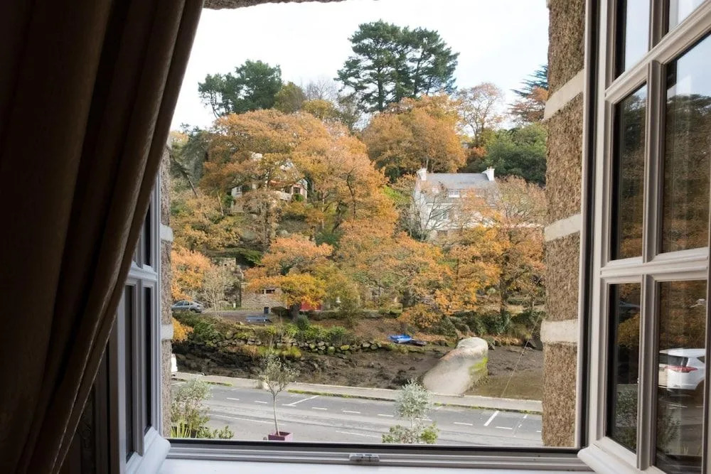 CITOTEL La Chaumière Roz-Aven