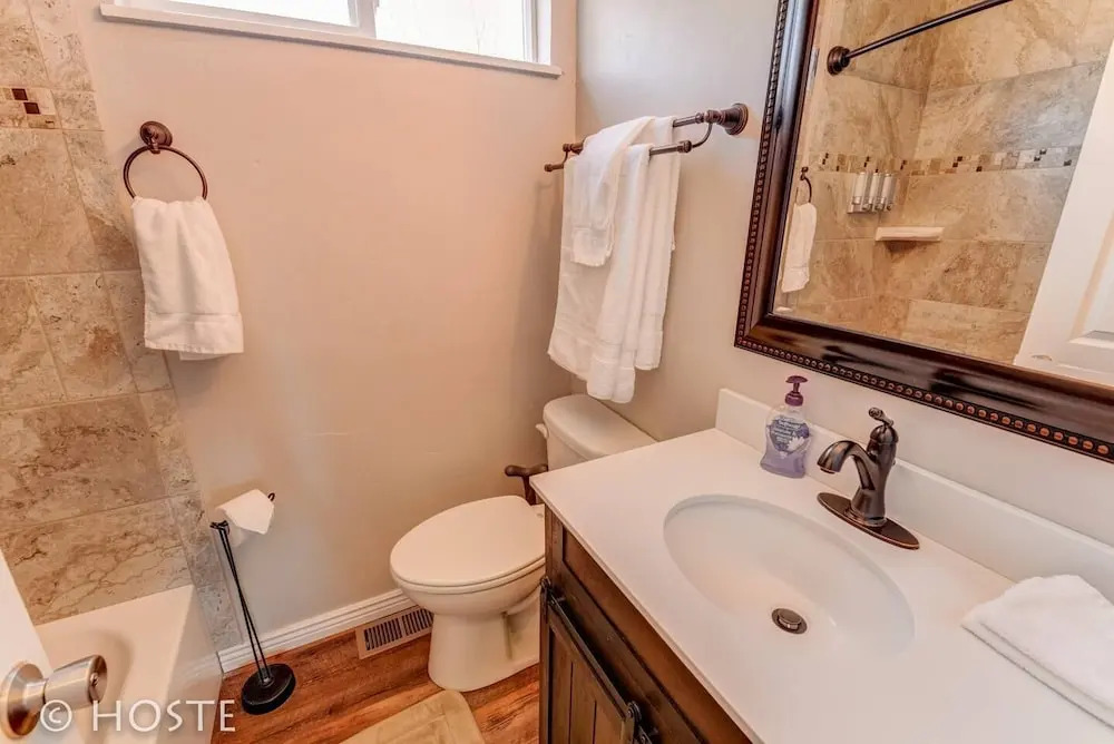 Mtn Dream! Fireplace, Patio & Hot Tub 4BR