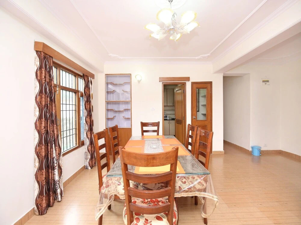 OYO 15381 Home Luxurious 3BHK City View Vikas Nagar