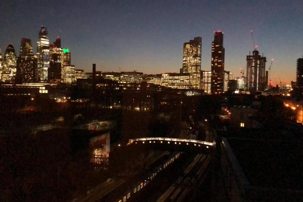 Top Floor Shoreditch Apartment with City Views
