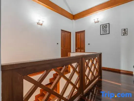 Thai Home INS-style pool Villa 3BR near Hollywood