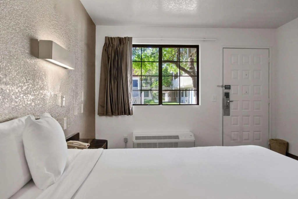 Motel 6-San Luis Obispo, CA - South