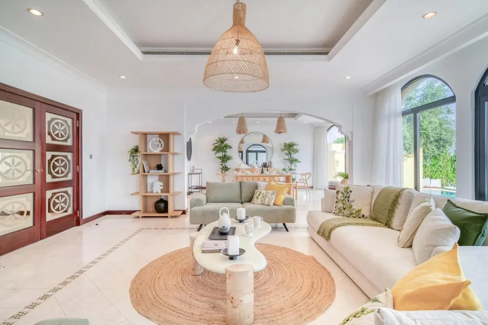 Exclusive 6BR Palm Villa w Private Pool and Beach
