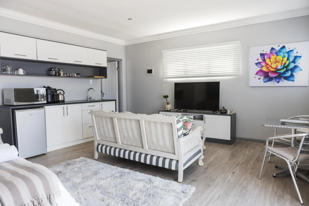 Namaste Spacious Studio Apartment