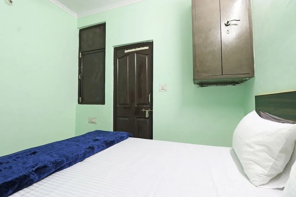 SPOT ON 47243 Aadharshila Guest House
