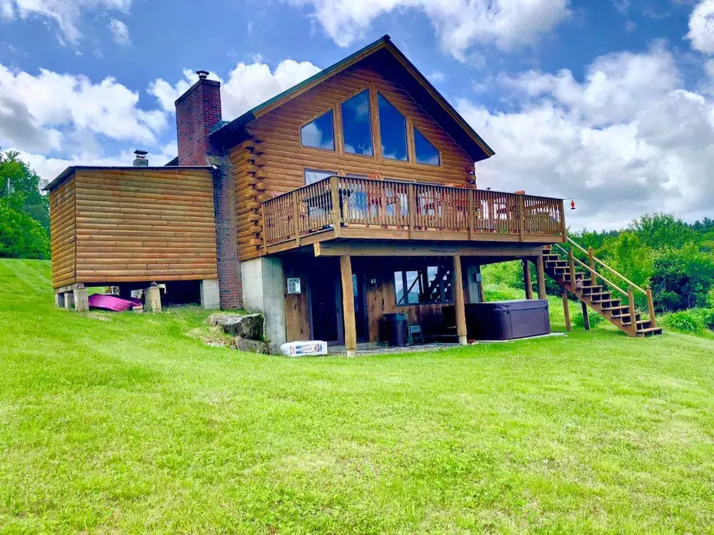 Majestic Vista Mountainside Cabin