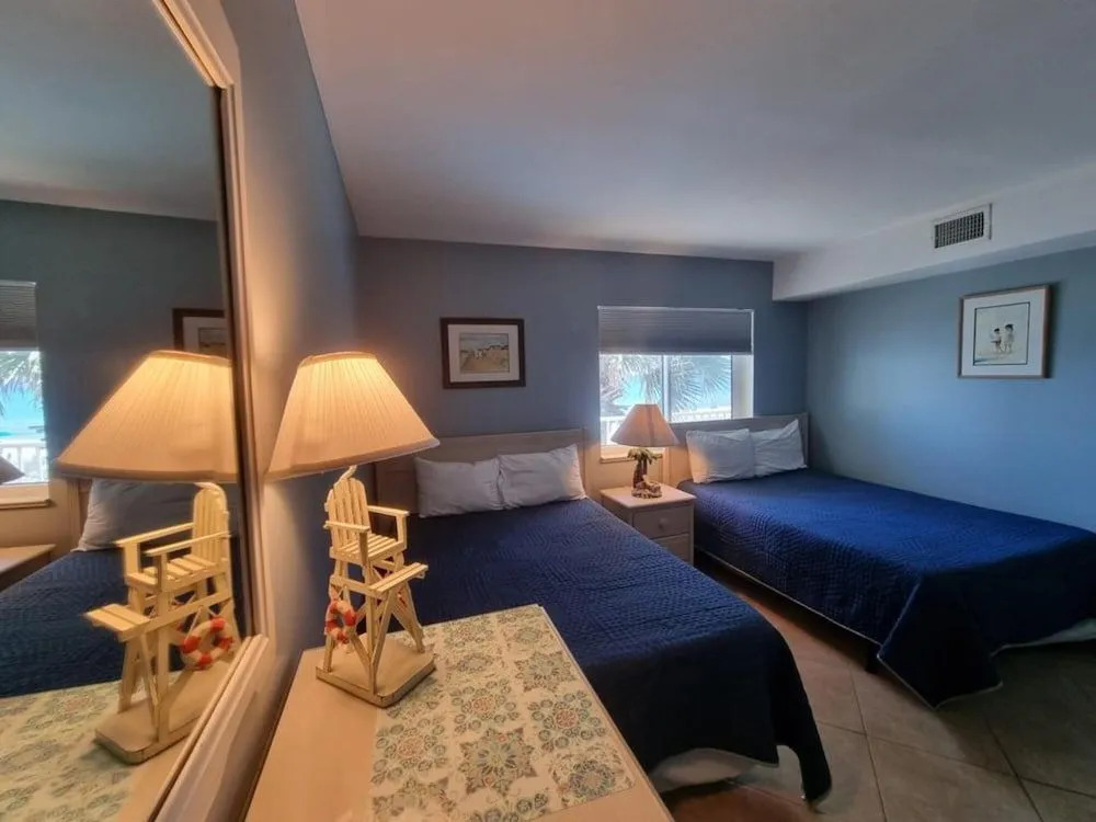 Aqua Villa 302