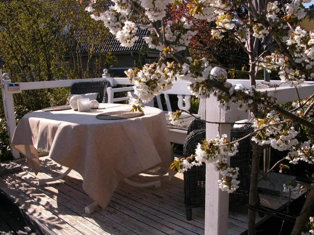 Quarterdeck61