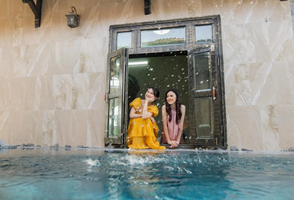 HELLO VILLA & SPA