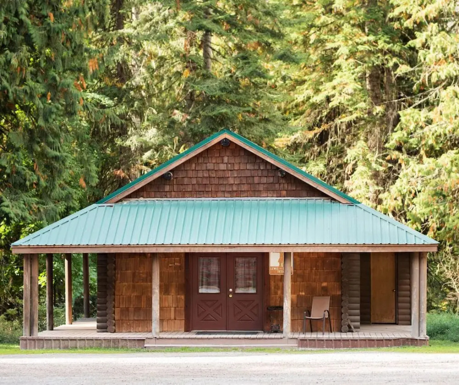 Lochsa Lodge