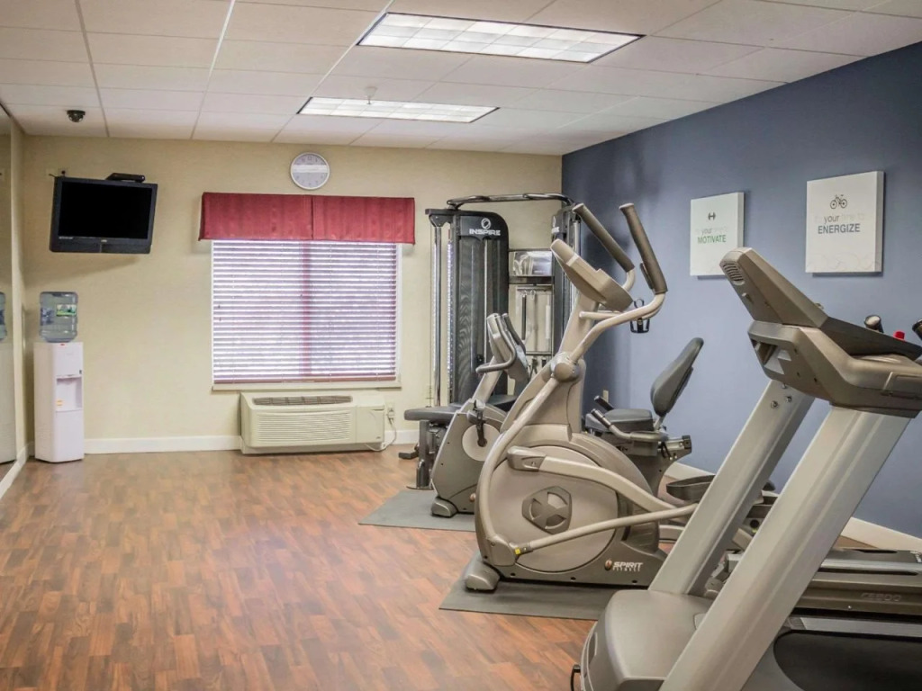 Comfort Suites Escanaba West