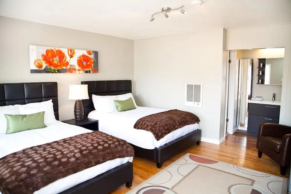 The Flagstone Boutique Inn & Suites