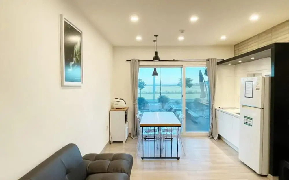 Suncheon Suncheon Pension 702 (1 minute walk from Suncheon Bay Wetland)