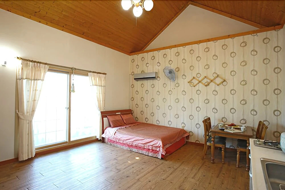 Taean Golden Chive Pension