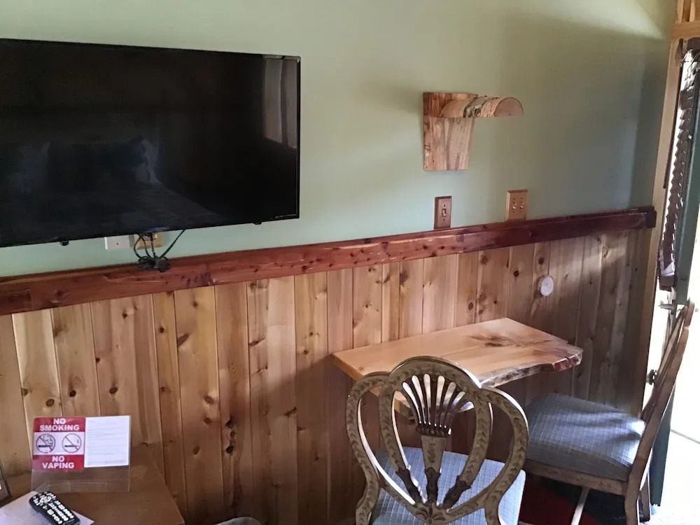 Halfway House Motel