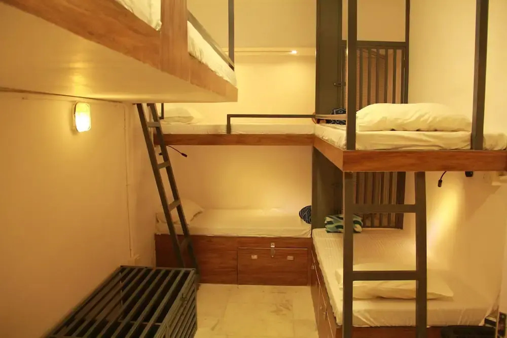 PodStop Delhi - Hostel