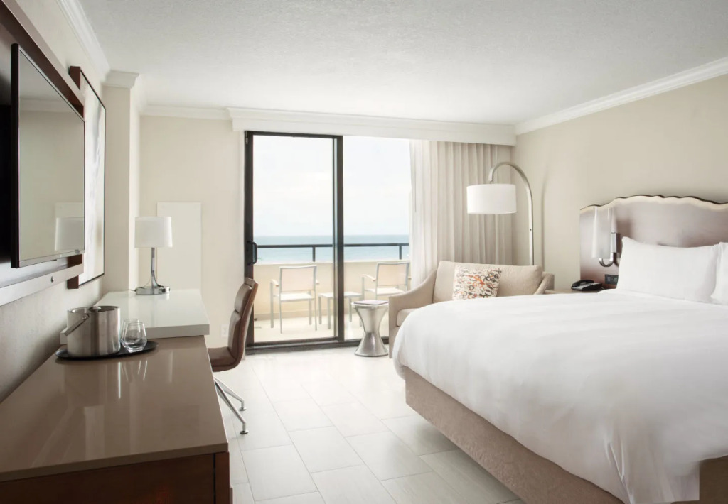 Fort Lauderdale Marriott Harbor Beach Resort & Spa