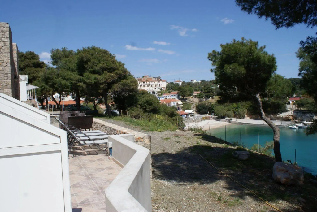 Marilena Apartments