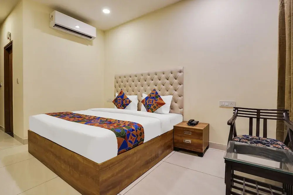FabHotel Prime Royals Orchard