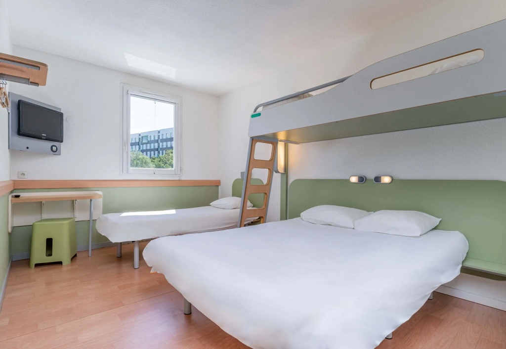 B&B HOTEL Aix-en-Provence Meyreuil Sainte-Victoire