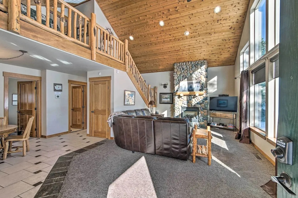 Dog-Friendly Ronald Vacation Rental Cabin