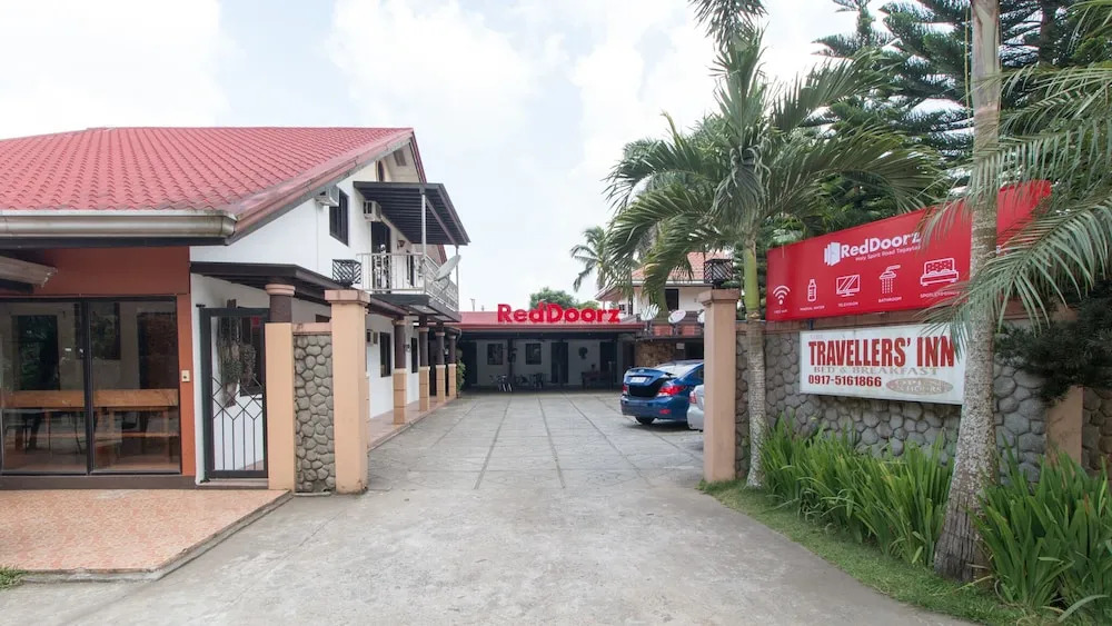 RedDoorz @ Holy Spirit Road Tagaytay
