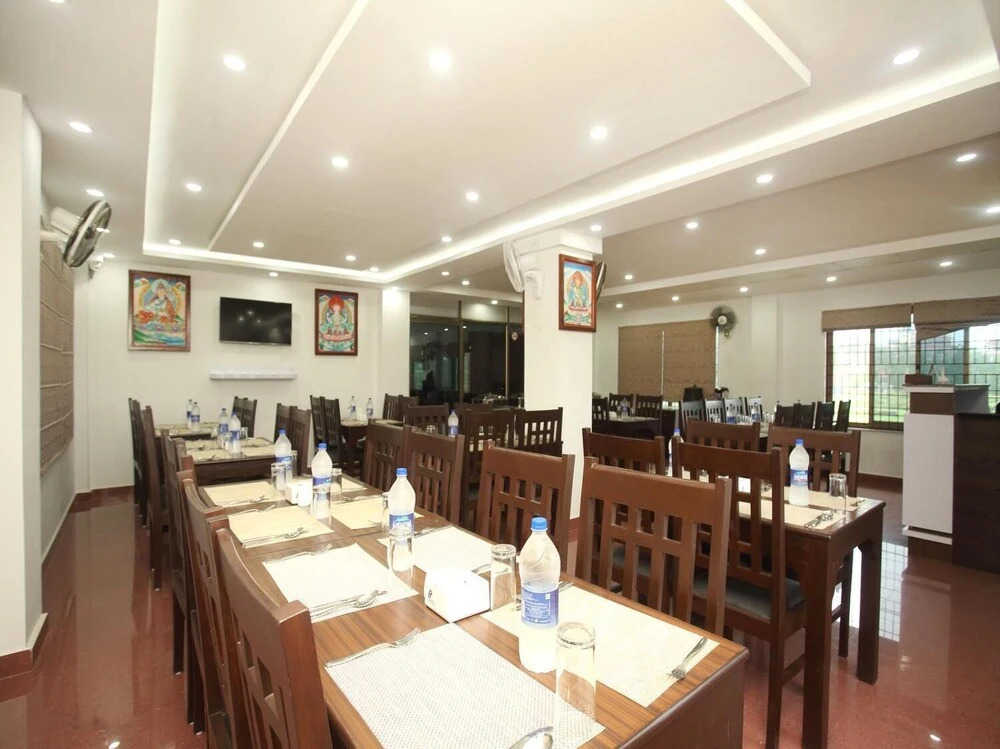 Hotel Aloka Inn