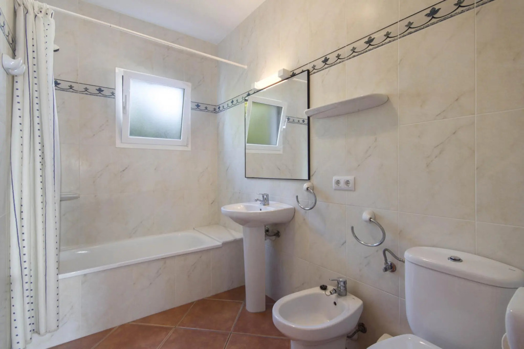 Villa Toymi Large Private Pool Walk to Beach Wifi - 2501