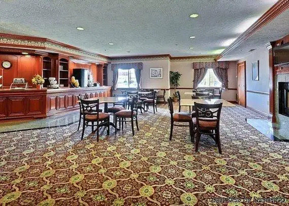 Rodeway Inn & Suites
