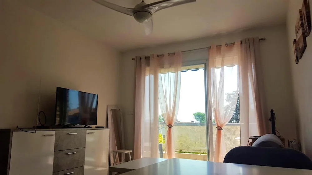 Apartment With One Bedroom In La Ciotat With Furnished Balcony