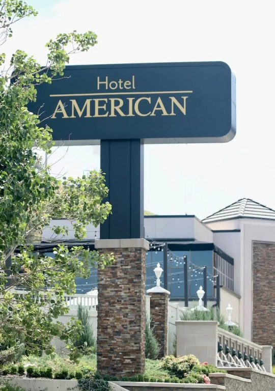 Hotel American