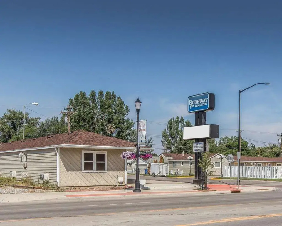 Roadside Motel