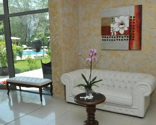 Apart Hotel MIDA