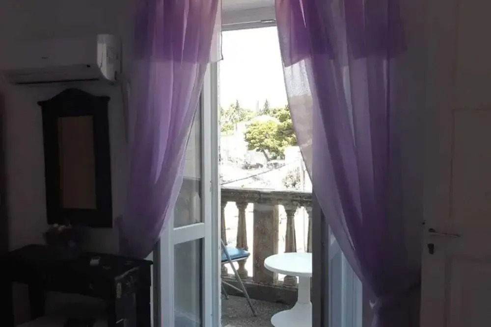 Rooms Milena - Triple Room With External Private Bathroom