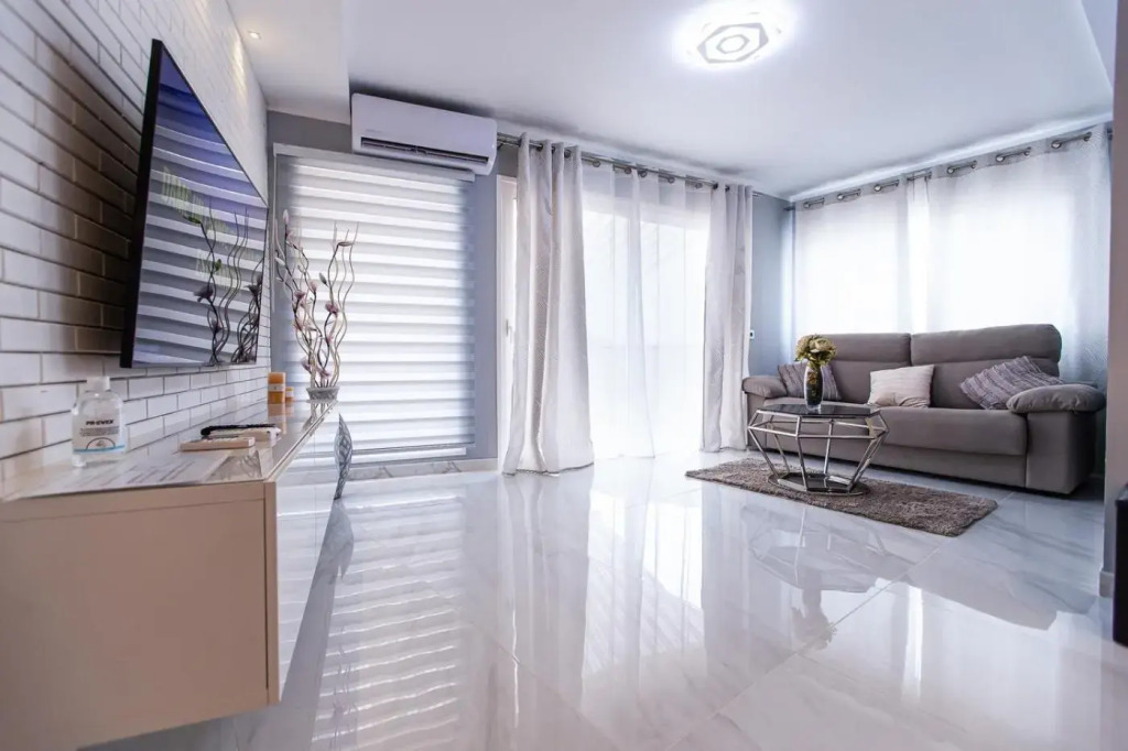 Luxury 2 bedroom apartment in Los Cristianos