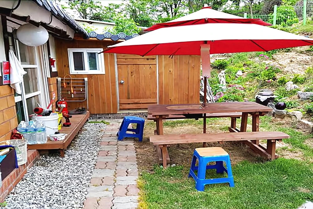 Asan Four Season Hanok Pension