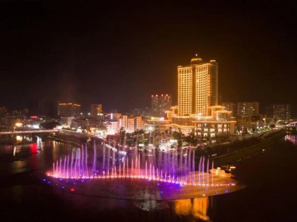 Galaxy International Holiday Hotel