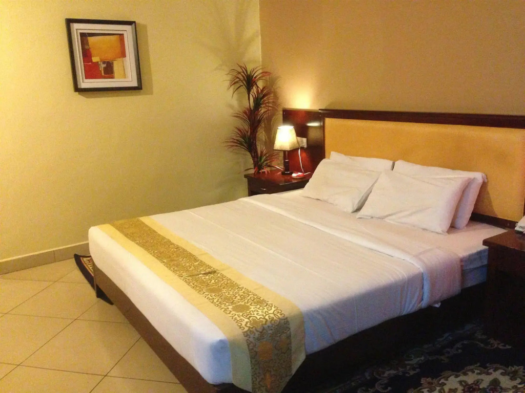 Bridgeview Hotel and Conference Centre