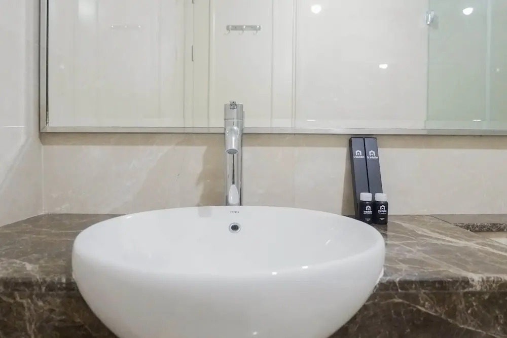 Lavish 2br Apartment Connected To Tunjungan Plaza at One Icon Residence