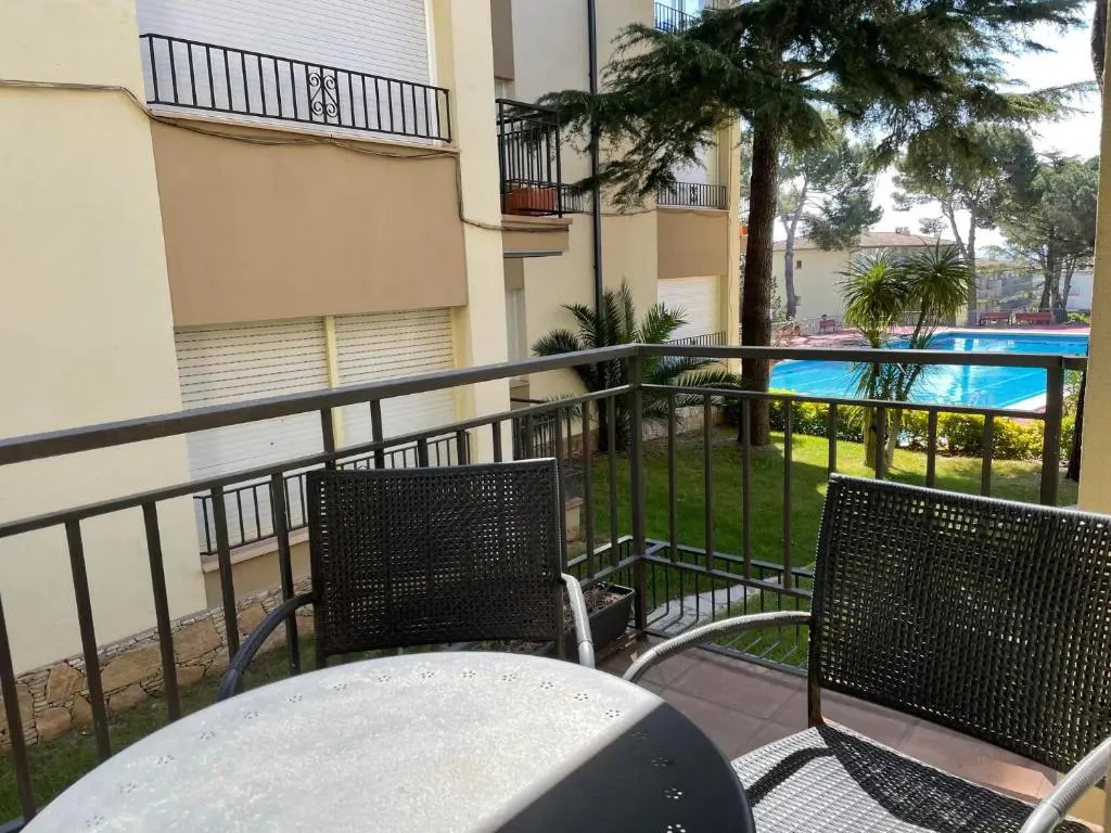 AJ-26 CALELLA DE PALAFRUGELL 6 Pax