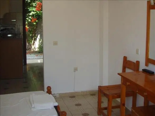 Evi-Ariti Apartments
