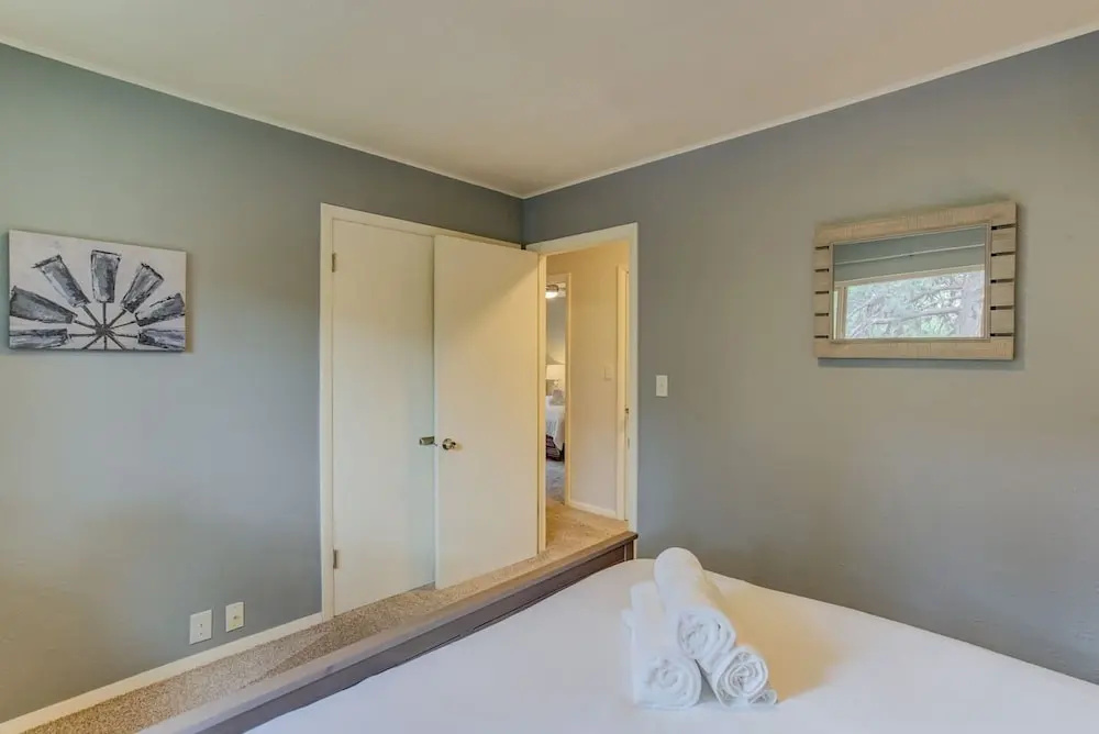 4BR Mountain Getaway Pikes Peak, Dog-friendly!