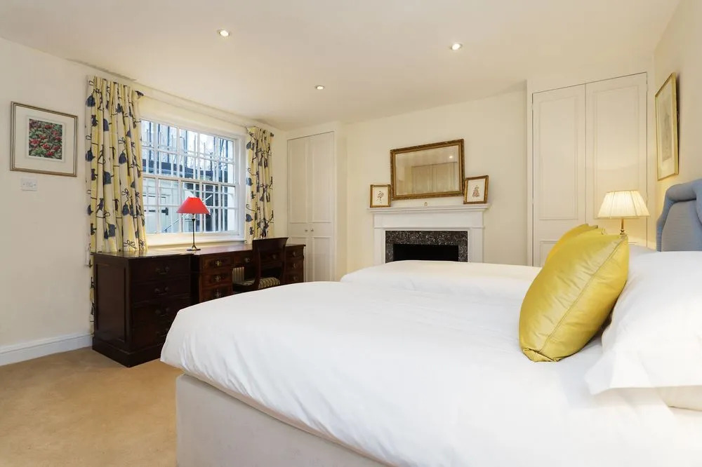 Veeve - Sloane Square Comfort
