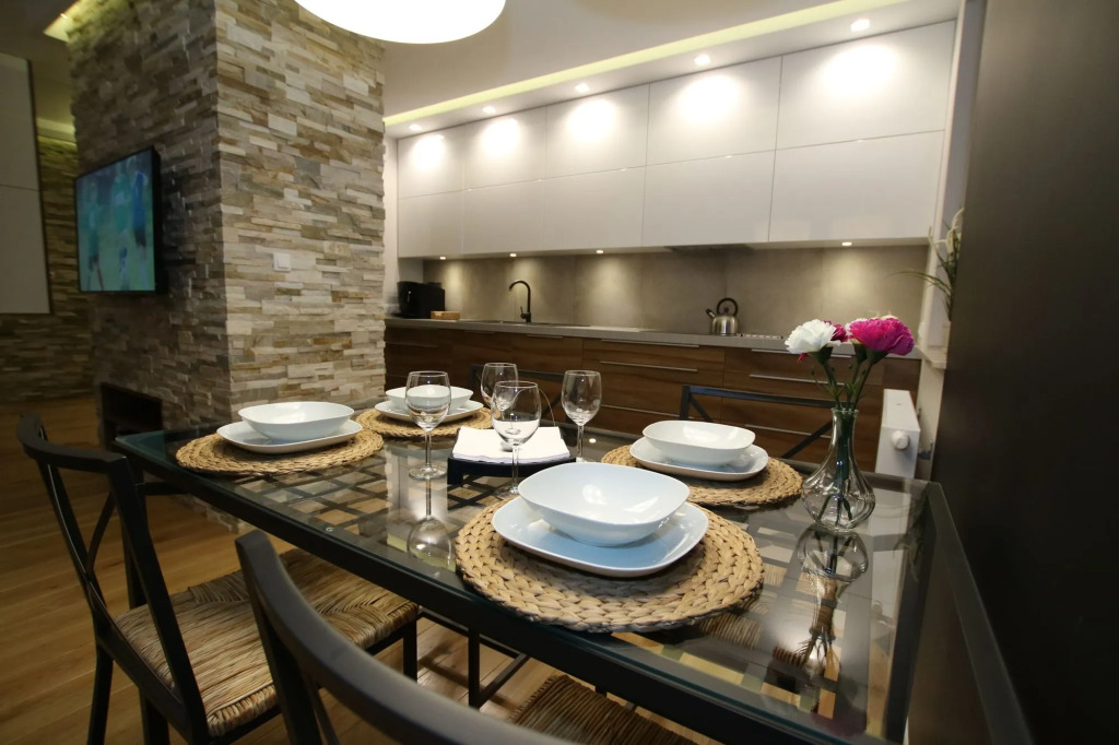City of the Kings Green Silence Apartment
